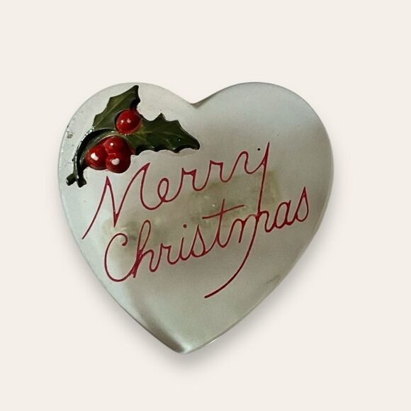 Vintage Merry Christmas Heart Shaped Brooch Pin Frosted Plastic - Picture 1 of 9